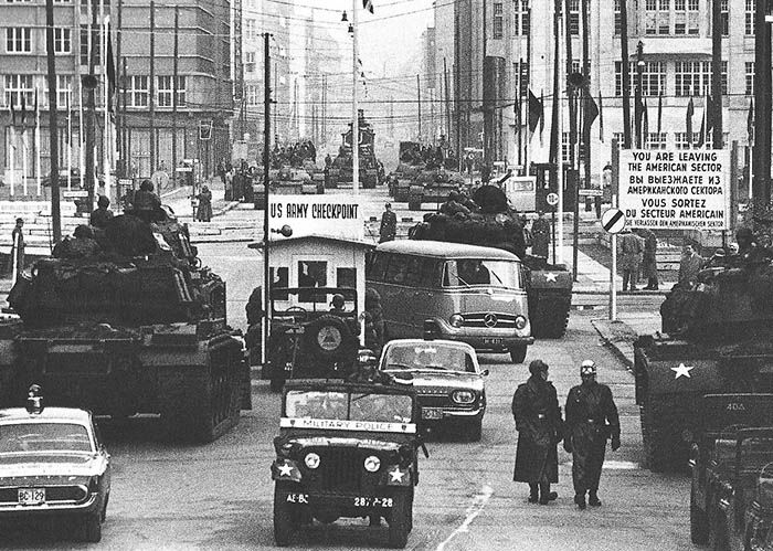 Audioguia de Berlim - Checkpoint Charlie